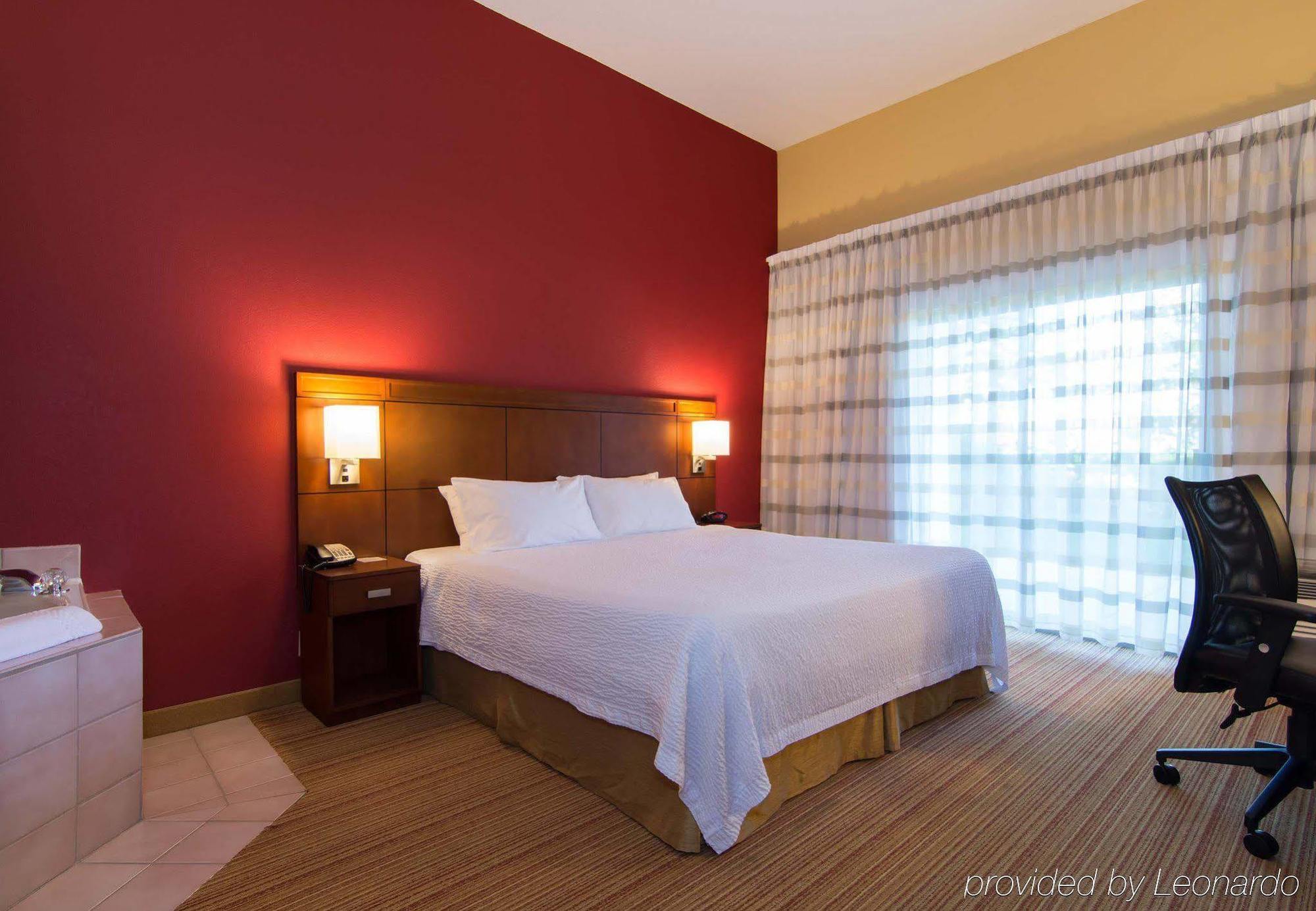 Courtyard By Marriott Charlotte Lake Norman Huntersville Extérieur photo
