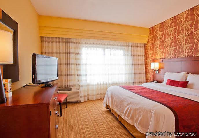 Courtyard By Marriott Charlotte Lake Norman Huntersville Extérieur photo