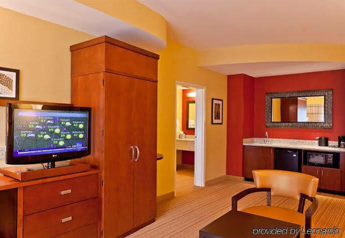 Courtyard By Marriott Charlotte Lake Norman Huntersville Extérieur photo